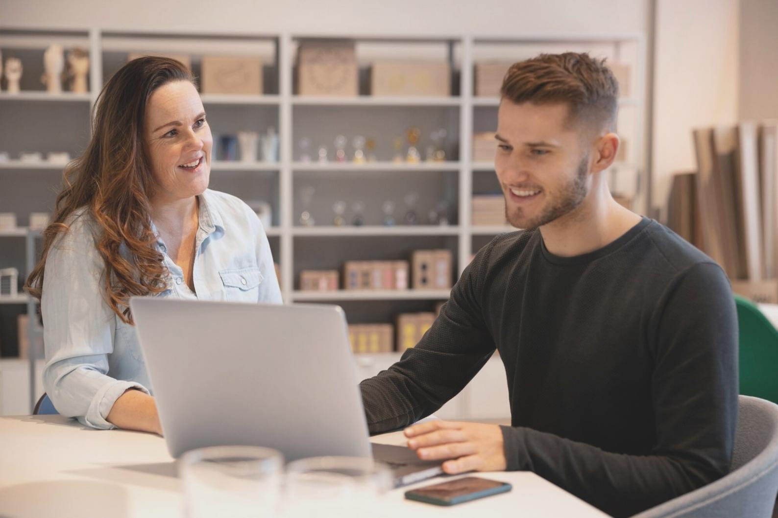 Session de formation interactive avec analyse de cas pratiques